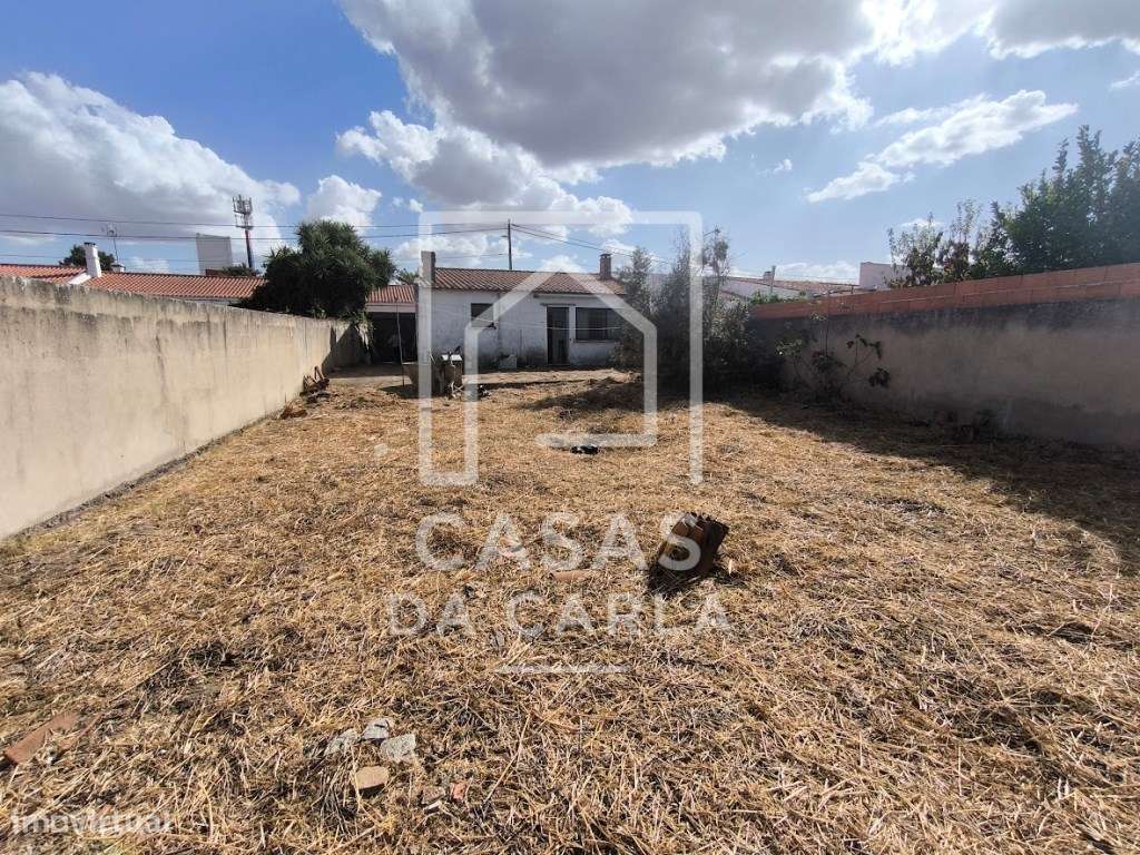 Moradia T2 com quintal em Faro do Alentejo-16