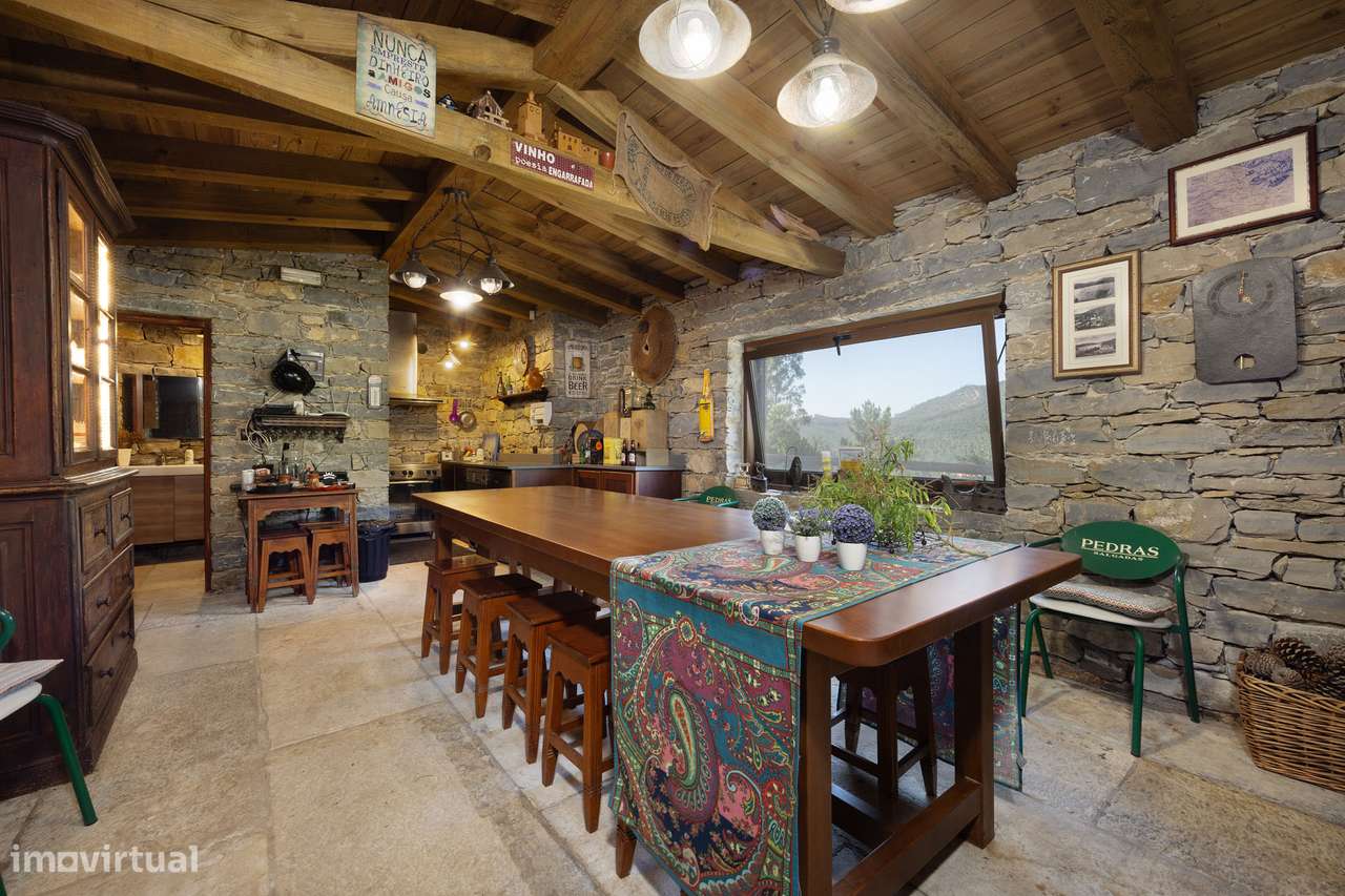 Moradia T2+2 | Piscina e Jardim | Vista Rio Zezêre | Dornes-41