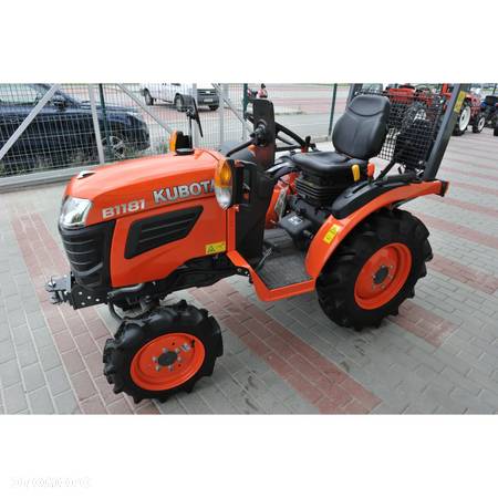 Kubota B1181 - 4x4 - 17KM - 4