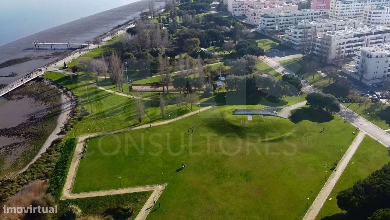 Apartamento T4 no Parque das Nações -Lisboa , com varanda, 2 lugare... - Grande imagem: 4/5