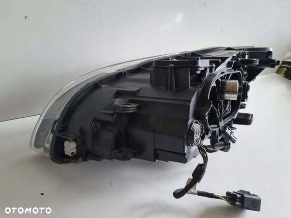 VOLVO S60 V60 LIFT LAMPA PRAWA PRZEDNIA BI XENON 31420109 EU - 13