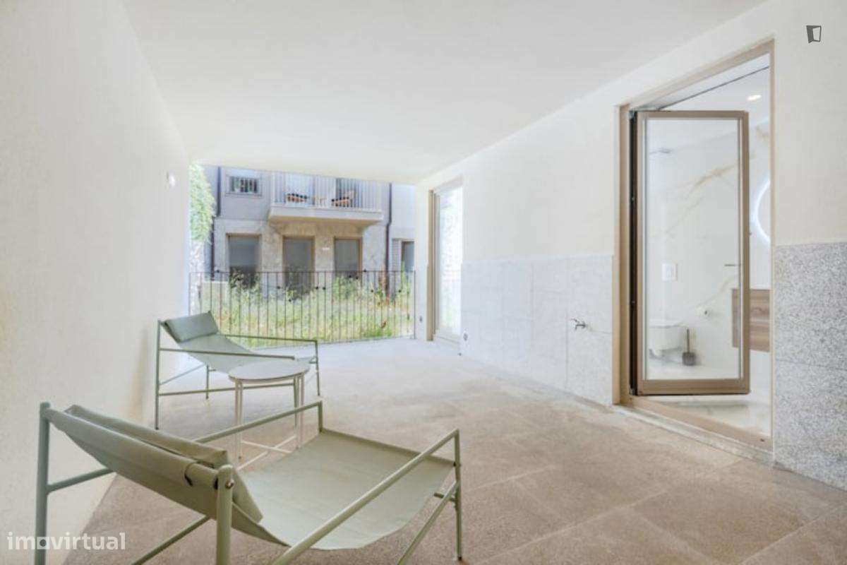 Apartamento com 1 quartos - localizado em Cedofeita Porto - Grande imagem: 3/10