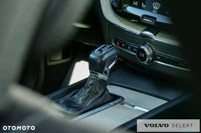 Volvo XC 60 - 21