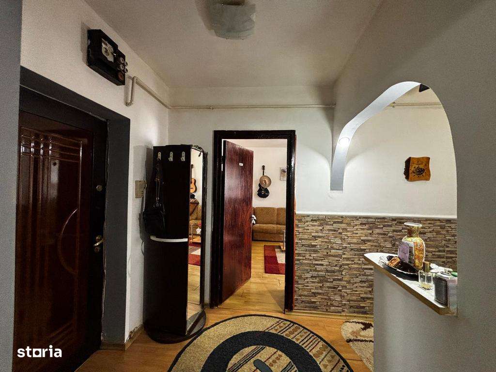 Apartament 2 camere Cartier Ostroveni zona Piata-12