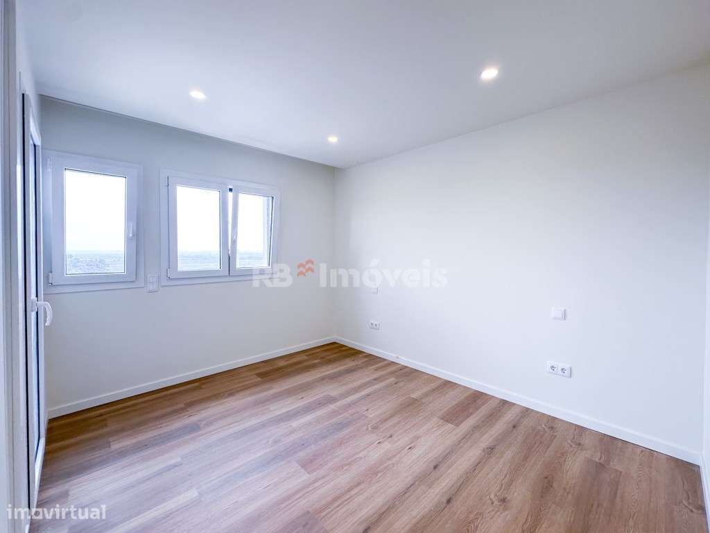 Apartamento Novo T3 c/ Varanda e Elevador- Cidade de Santarém-27