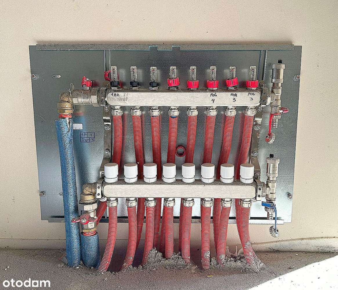 Nowoczesny bliźniak z ogrodem w Pucicach – idealny dla rodziny-13