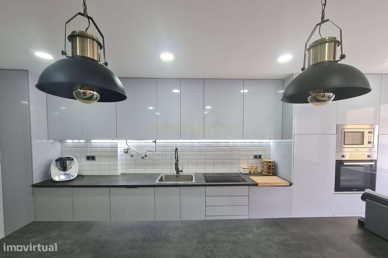 Apartamento T3 Moderno e  Remodelado - Barrocas, Cova da Piedade - Grande imagem: 4/59