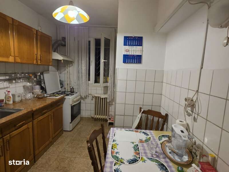 Titan Scoala 195 - Str Rotunda-10