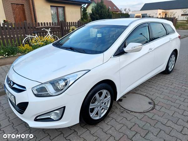 Hyundai i40 1.6 GDI Comfort + - 24