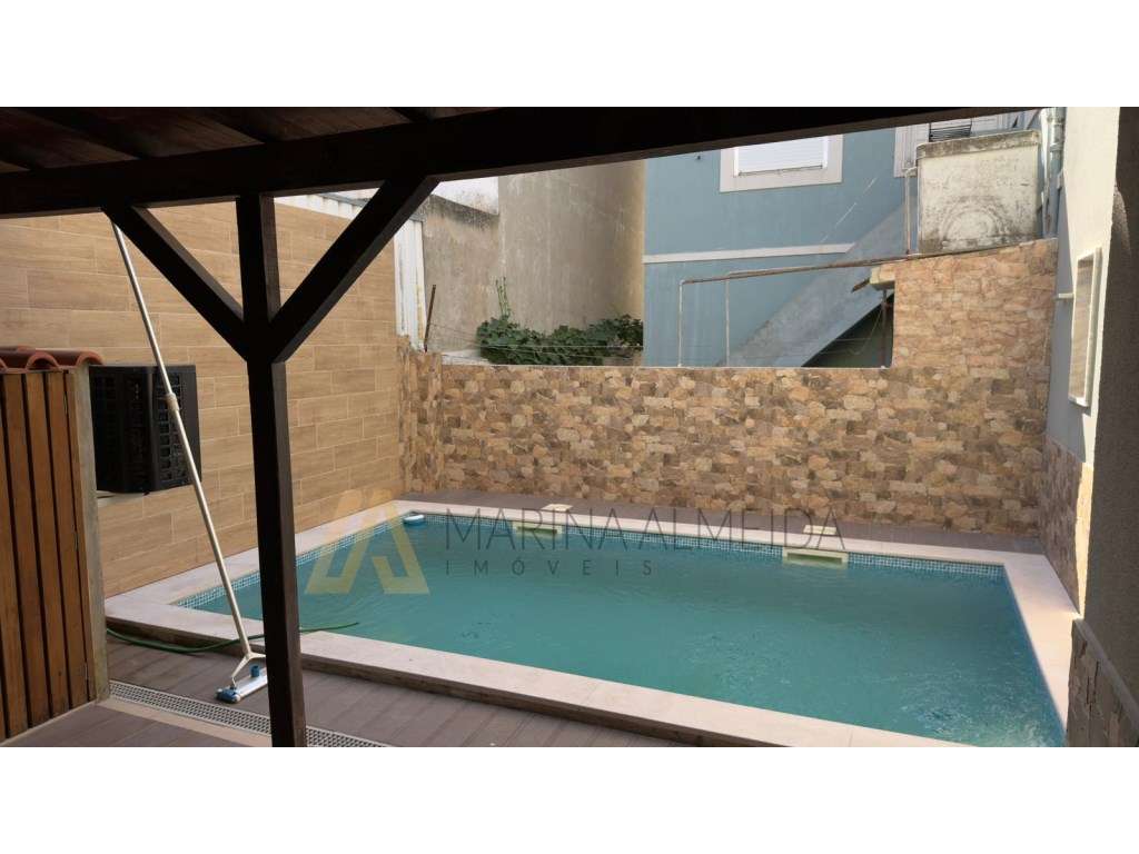 Moradia t4 com 2 pisos ( 5 assoalhadas), com 228m2, Piscina aquecid...-5