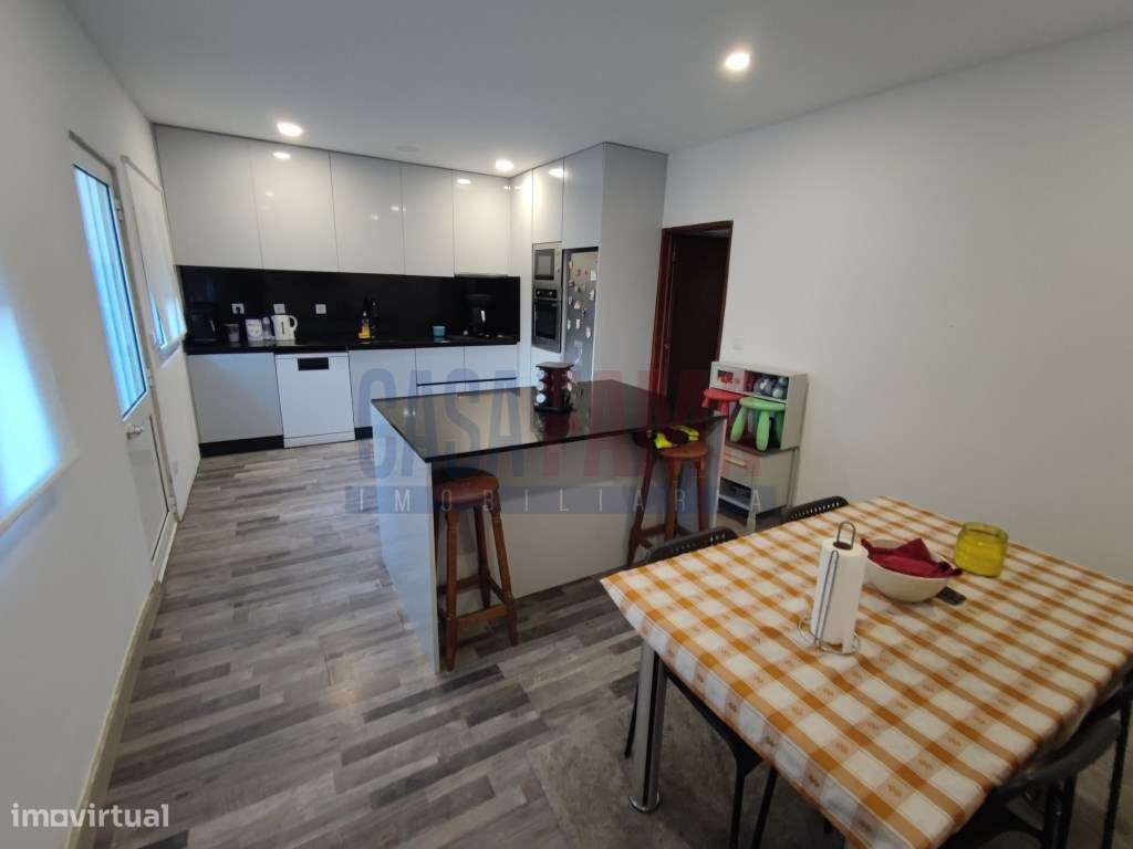 Moradia T3+1 em Amares - Ideal para Habitação Própria - Grande imagem: 5/25