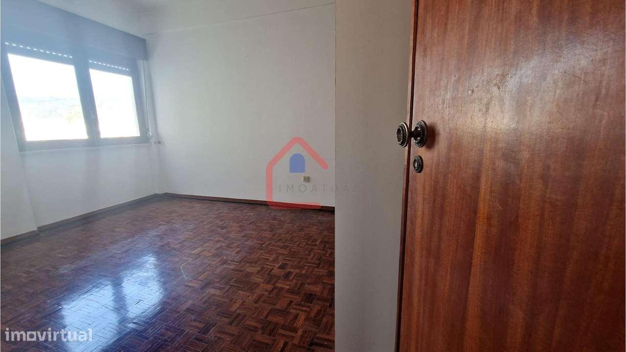 Apartamento T3 em Portugal-12