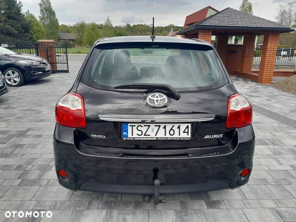 Toyota Auris 1.33 Dual-VVT-i Design Edition - 8