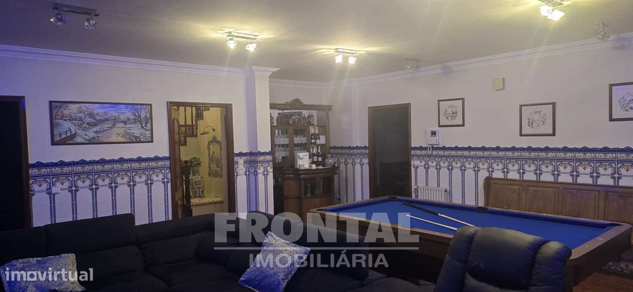 Moradia T4 de luxo com piscina e jardim privativo - Grande imagem: 5/34