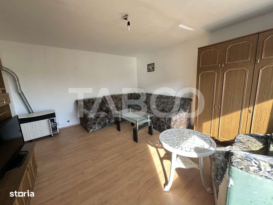 Apartament decomandat 2 camere boxa la subsol zona Titu Pertia - Imagine principală: 3/6