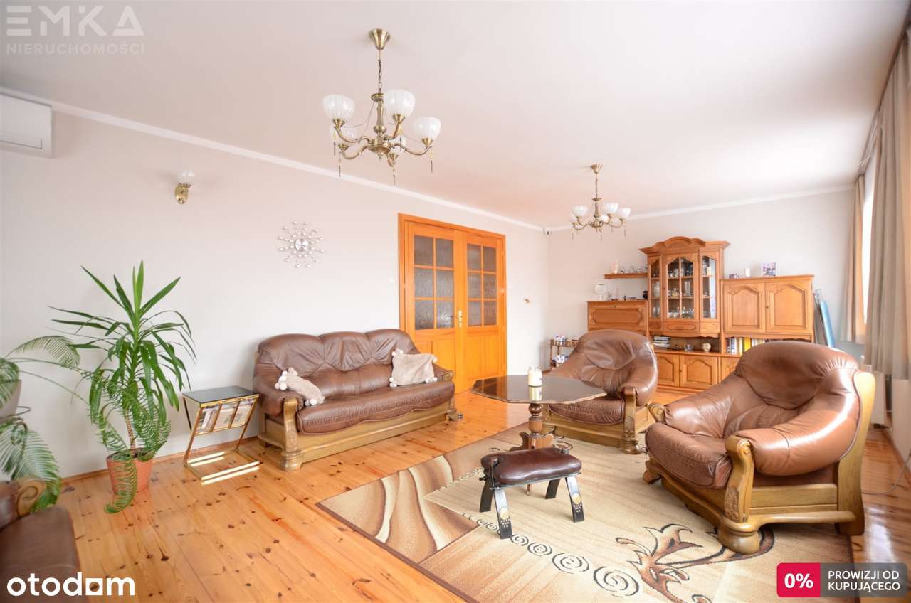 Duży dom z biznesem przy parku w sercu Kamienia-5