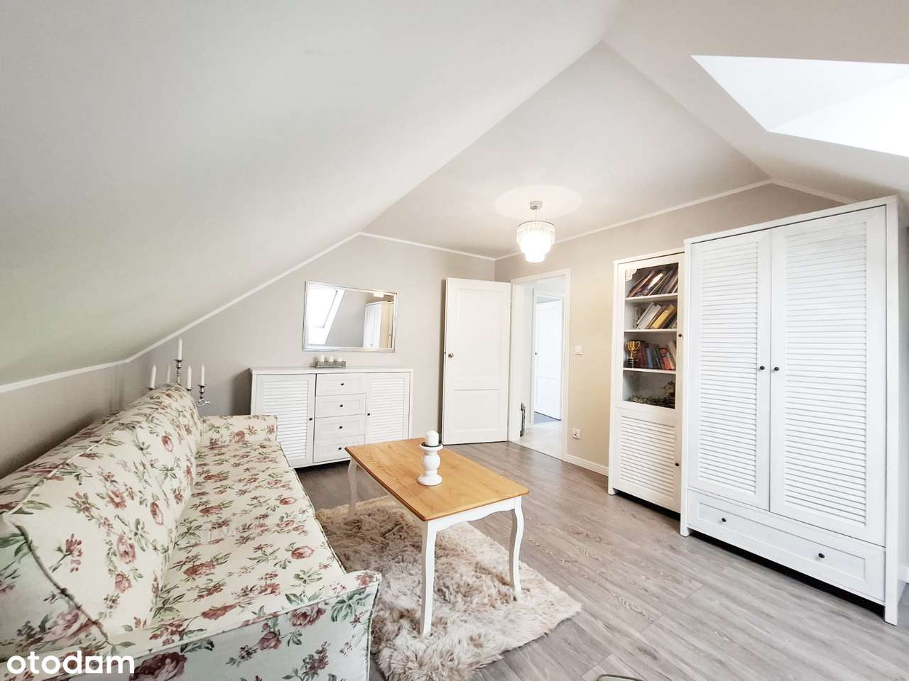 Przestronny dom z garażem w Świerklańcu-5