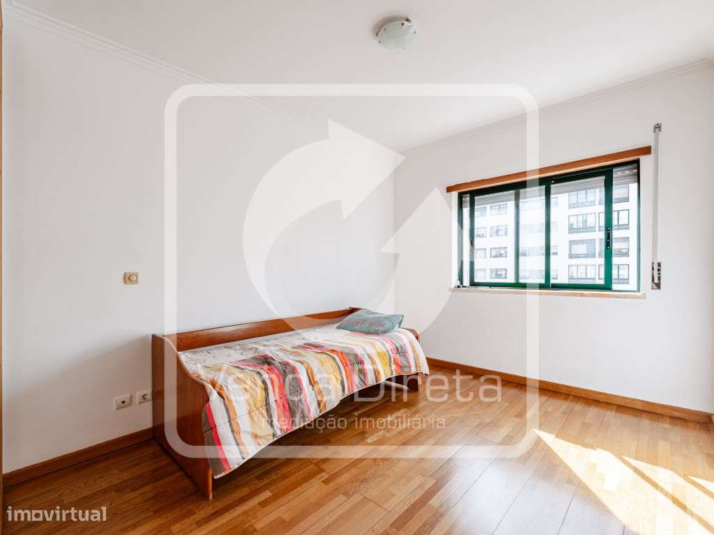 Apartamento T3 com estacionamento - Fidalguinhos, Barreiro-24