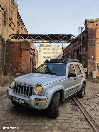 Jeep Liberty 3.7 4x4 - 2