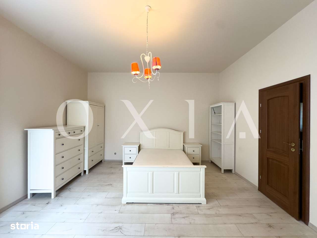 OX610  Central, Spatios, Garaj - Imagine principală: 2/11