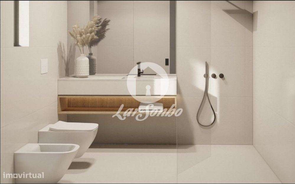 Moradia nova T3, de 3 frentes, localizada em São Pedro da Cova, no ...-9