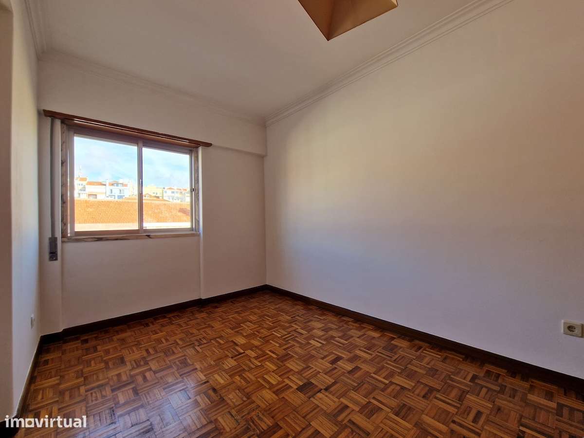 Apartamento T4 à Venda no Dafundo com Vista Deslumbrante para o Rio-10