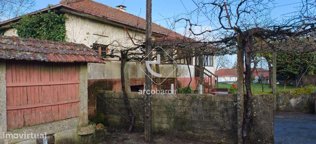 Moradia T3 habitavél , 1.600m2 terreno- Bico  Paredes de Coura- - Grande imagem: 5/53