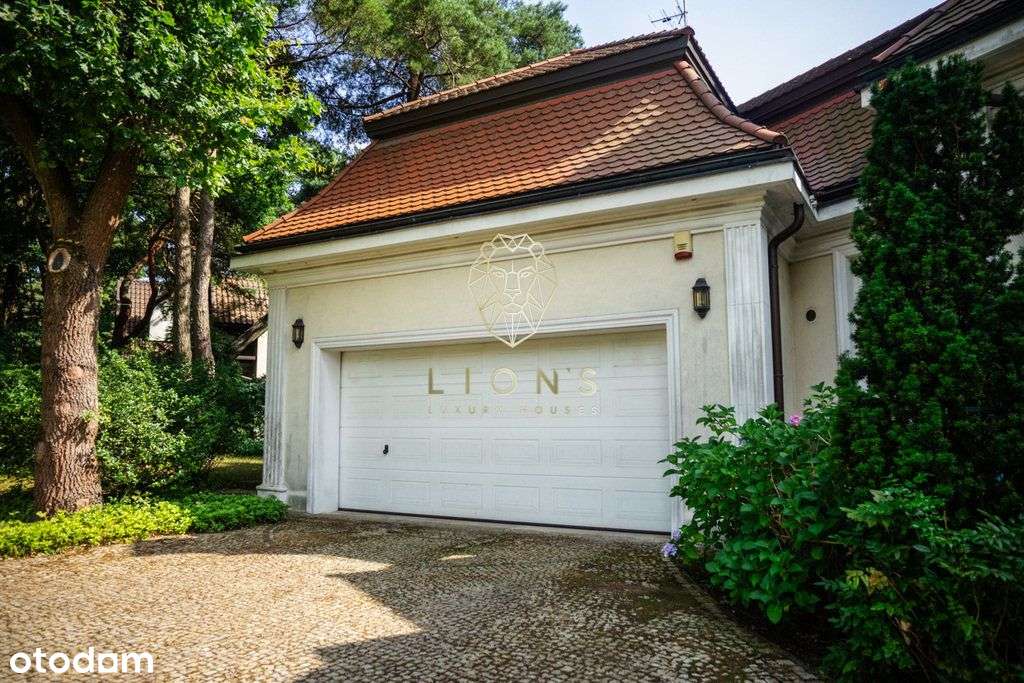 Willa na działce 3500m2. z pięknym ogrodem!-15