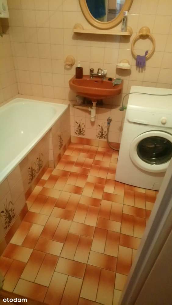 Cztery pokoje, niska zabudowa, os. N, fajna lokalizacja.-4