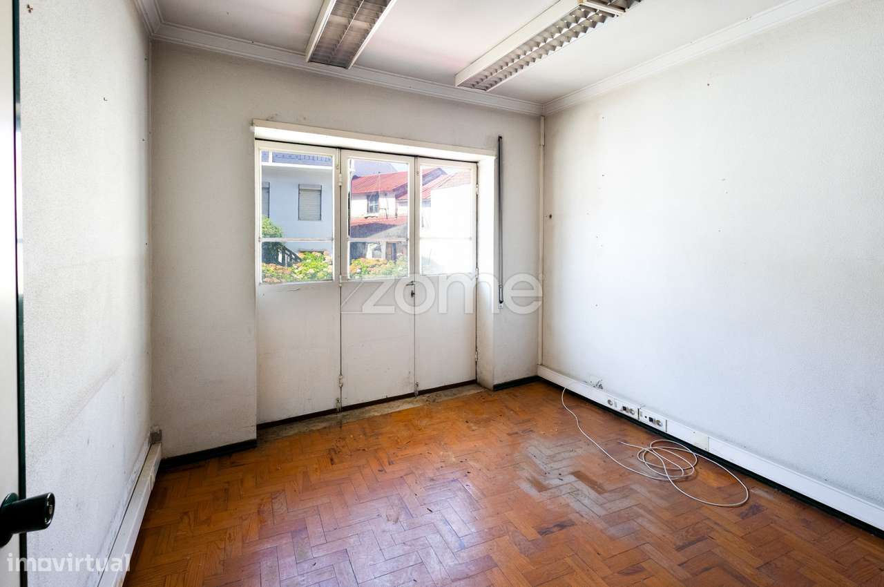 Prédio 4 Pisos |Loja|Garagens| Centro Arganil | Investimento-12
