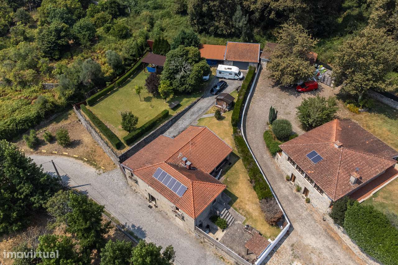 Moradia Independente T3  para Venda ou Permuta, em Prozelo, Amares-33