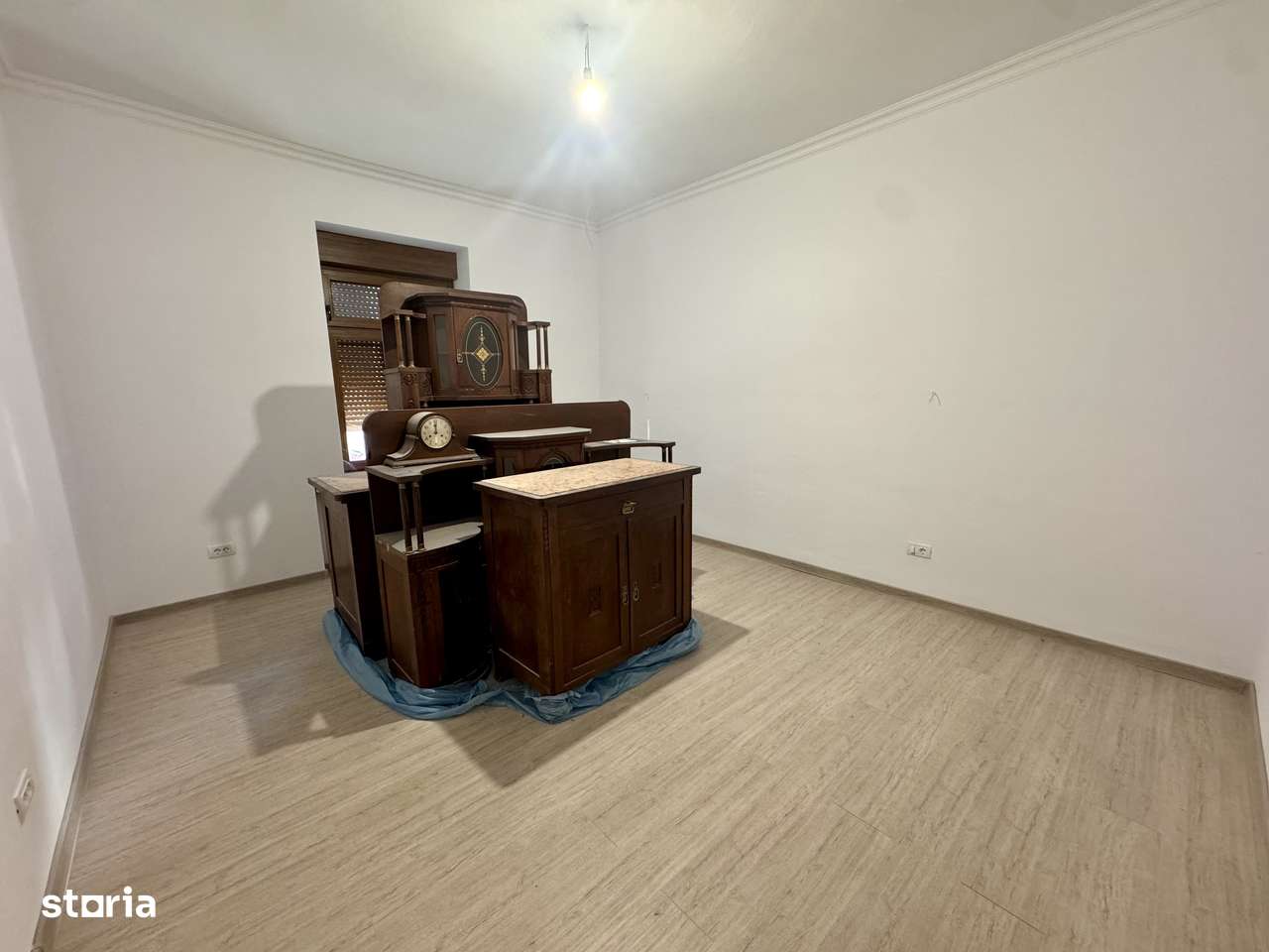 Vand apartament 2 camere, renovat, central-Turnul de Apa-4