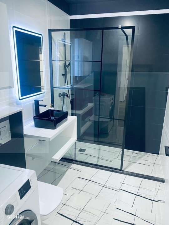 Apartament de 3 camere, 65 mp, terasa de 20 mp si parcare, zona strazi - Imagine principală: 5/6