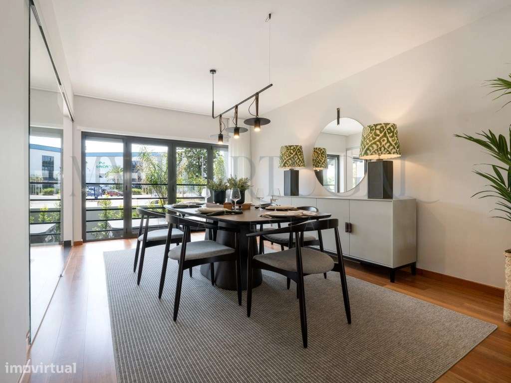 Elegância e Modernidade: Moradia T4 de Luxo com Rooftop em Alcochete - Grande imagem: 2/47