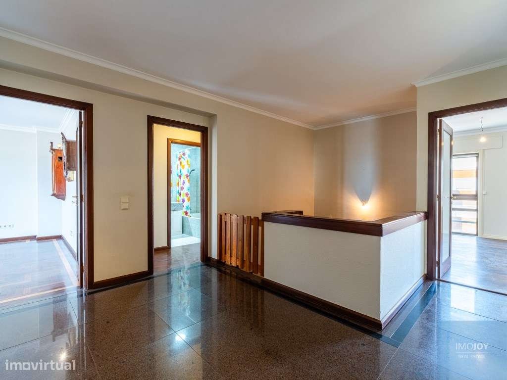 Apartamento T5 Duplex em Matosinhos-21