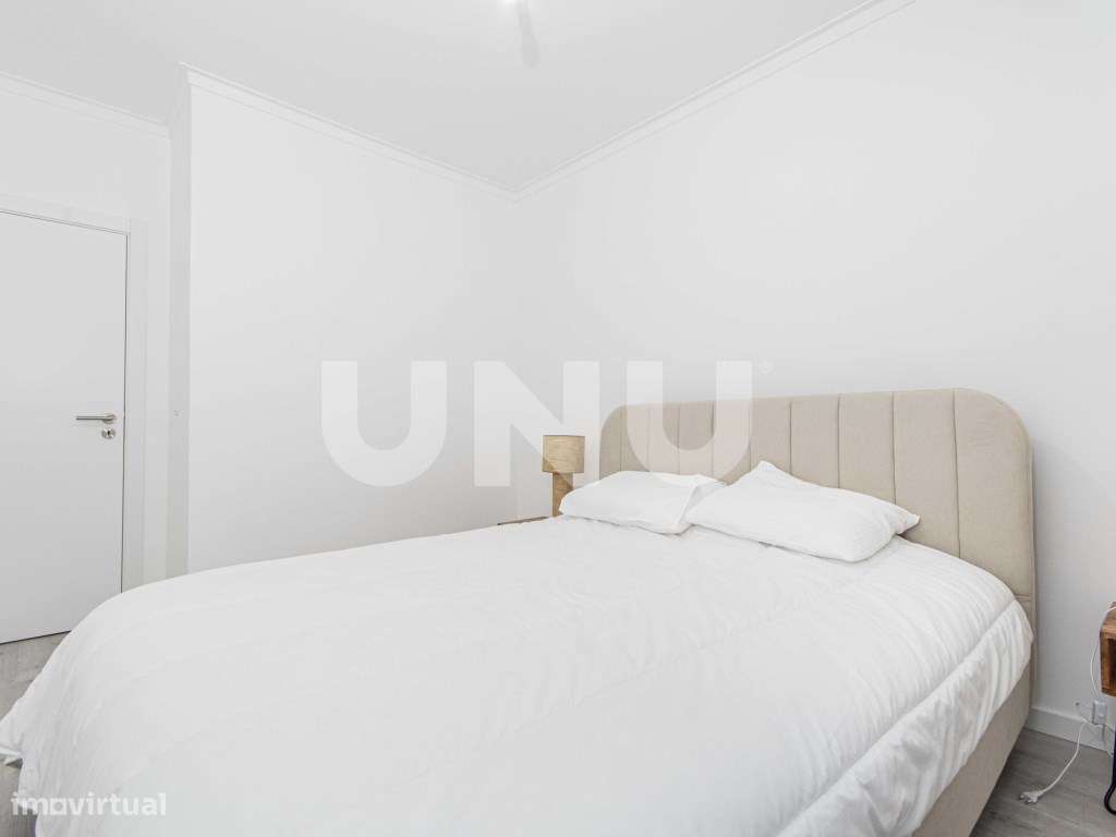 Apartamento T3 totalmente remodelado no Carregado!-10