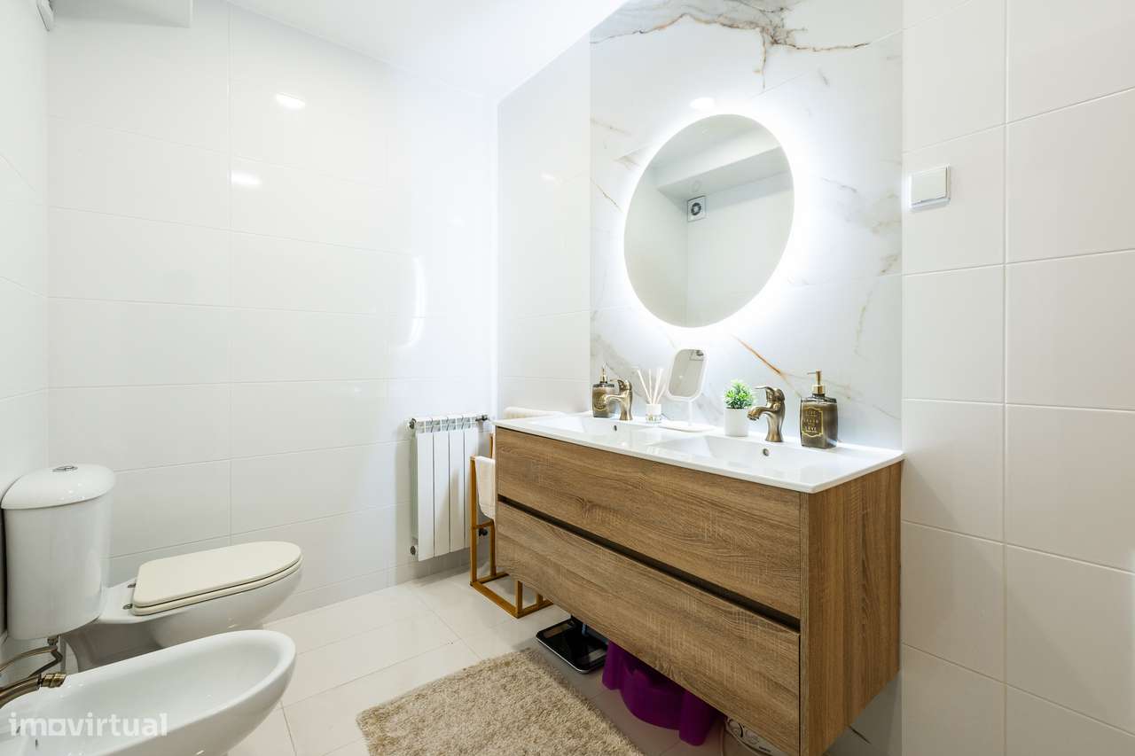 Apartamento T3, com vista castelo, na Urb. Vale do Mocho, em Leiria-4