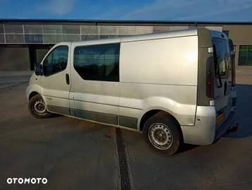 Renault Trafic 2.5 dCi 150 FAP Combi L2H1 - 2