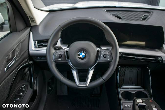 BMW X1 - 16
