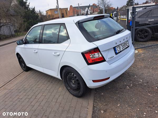 Skoda Fabia - 4