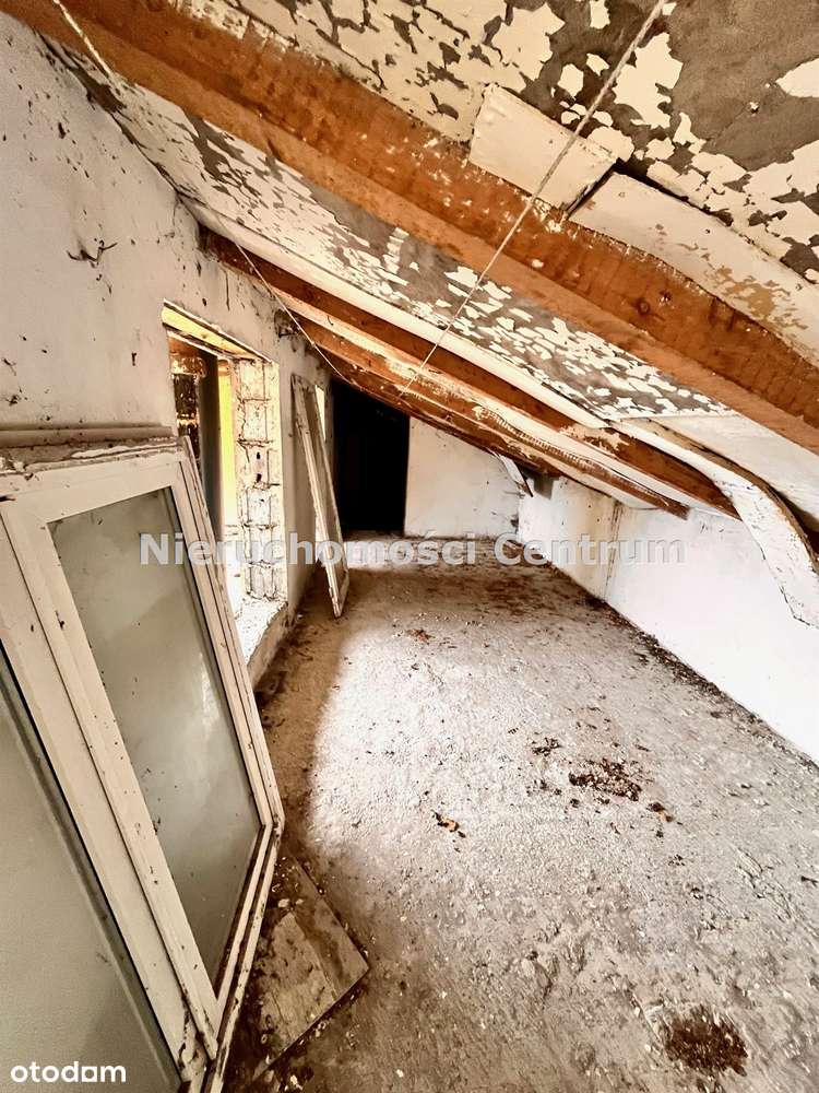 Parter w domu dwurodzinnym z 1870 r. w stylu dworku.-19