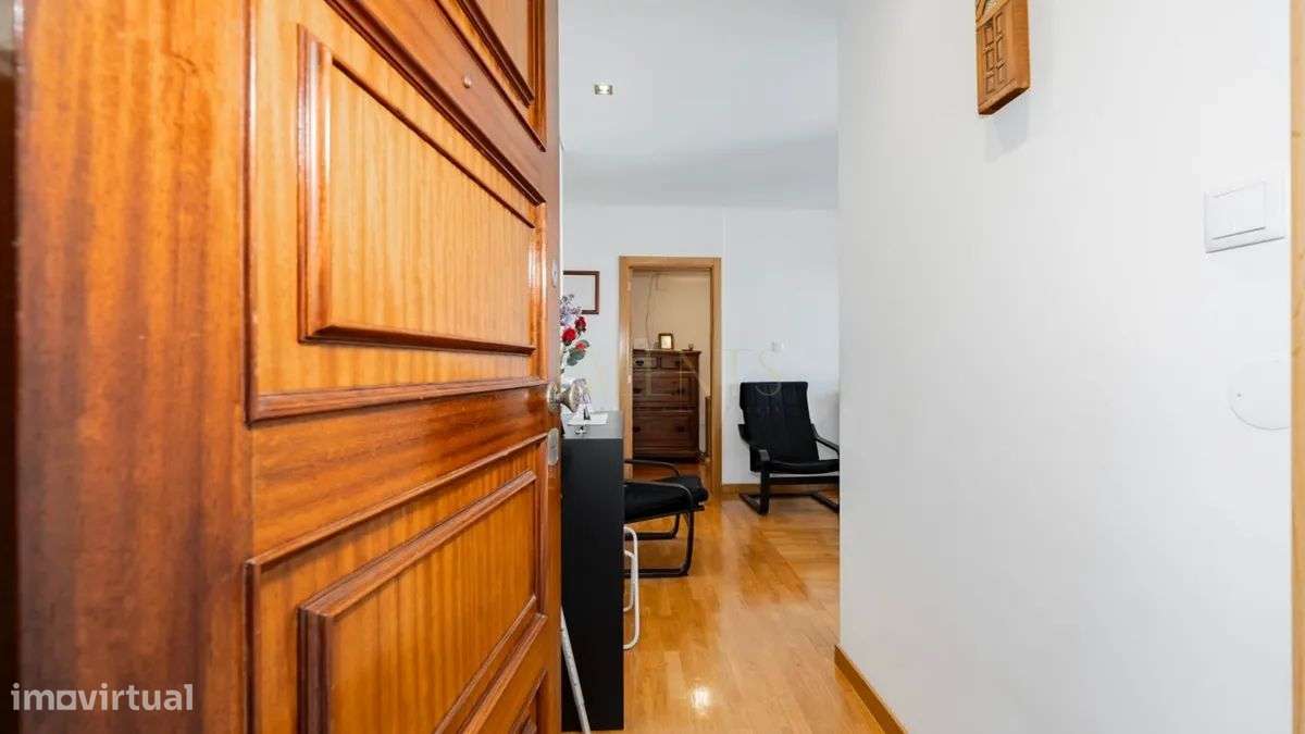 Apartamento T3 em Penafiel (2 Frações: T2+T1)-17