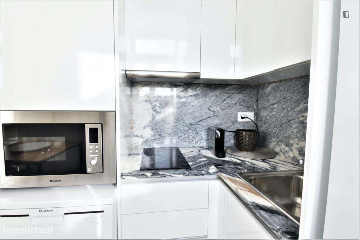 Estúdio - localizado em Baixa Coimbra - Grande imagem: 5/7