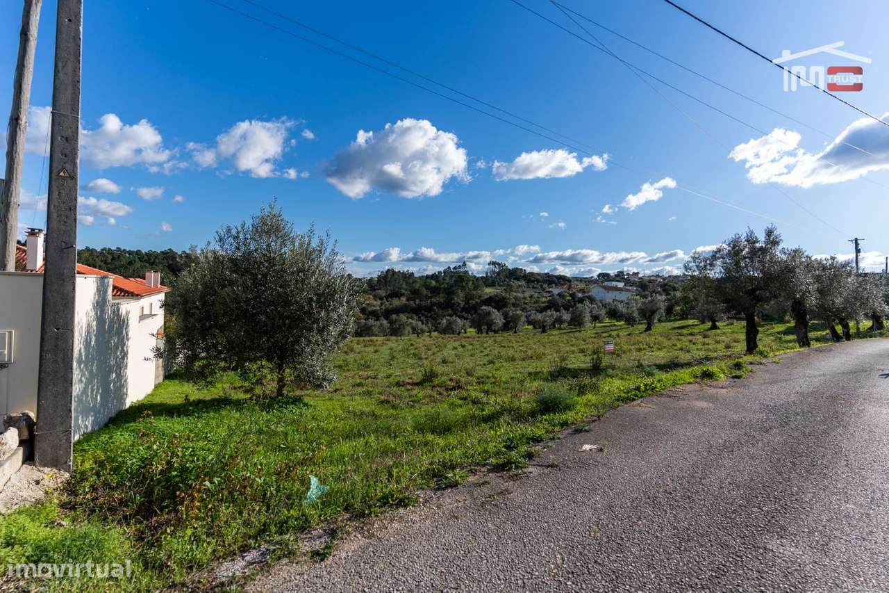 TERRENO PARA CONSTRUÇÃO EM ATOUGUIA COM ÁREA DE 6.316 M2 - Grande imagem: 4/14