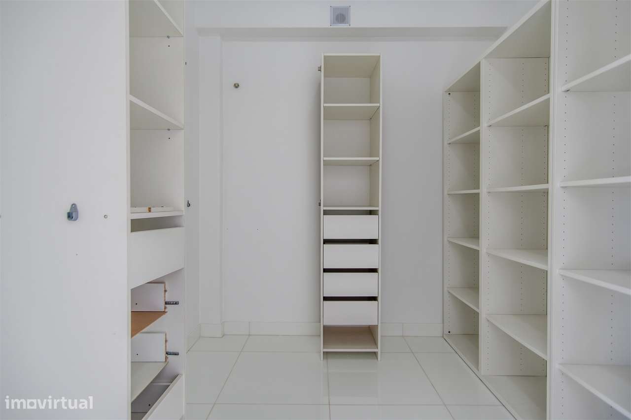 Monte alentejano com 28 hectares-30