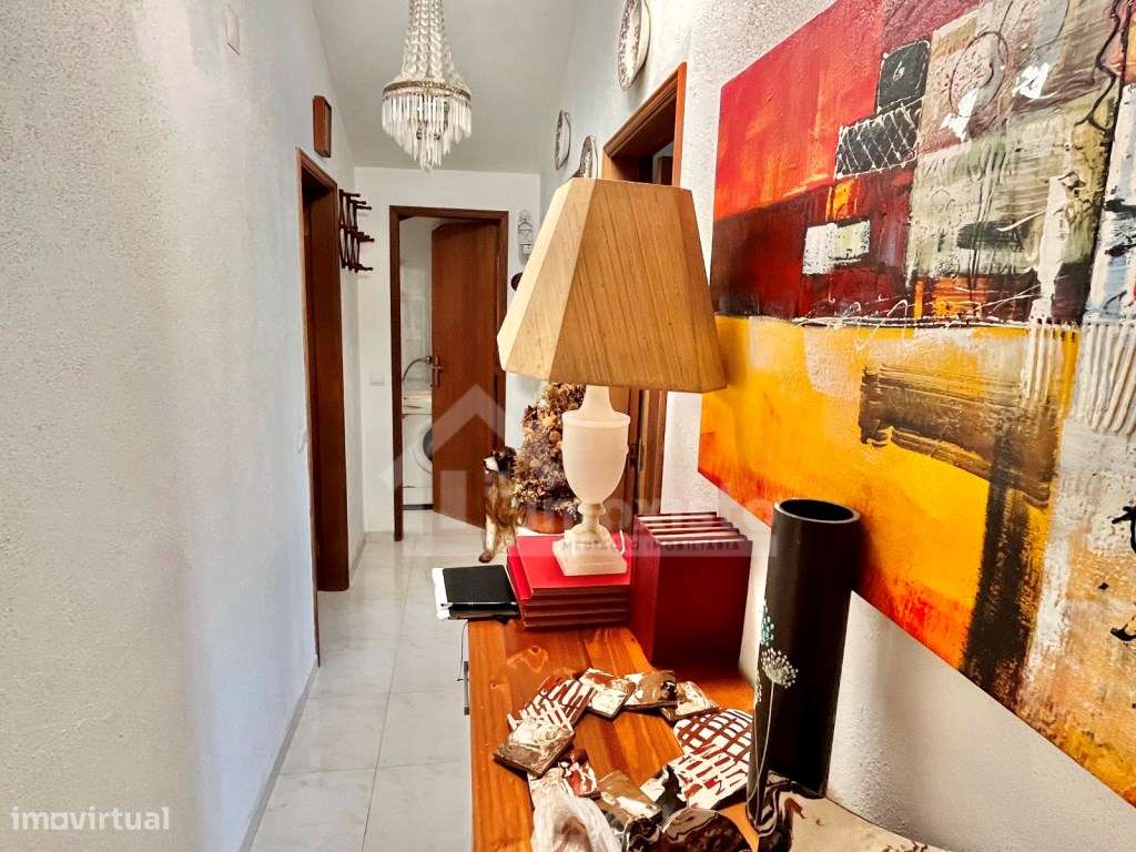 Moradia T4 pronta a habitar em Castanheira de Pera - Grande imagem: 2/32