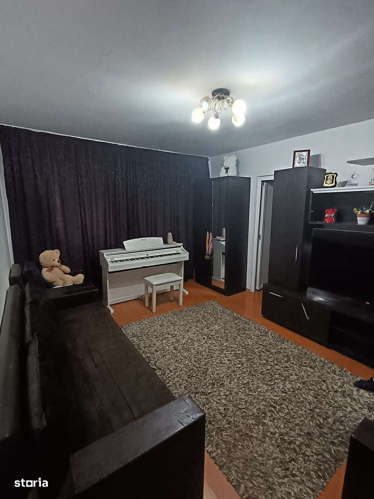 Apartament parter cu balcon autorizat-0