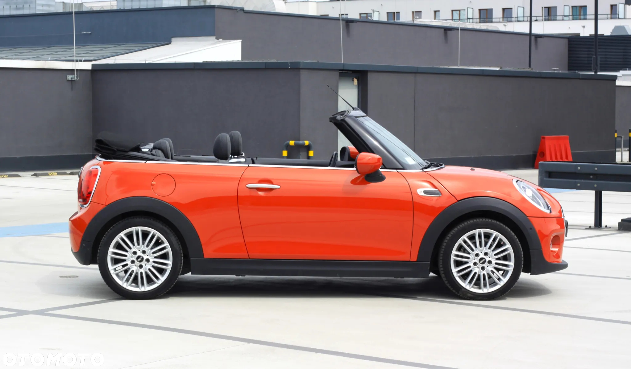 MINI Cooper Cabrio - 5