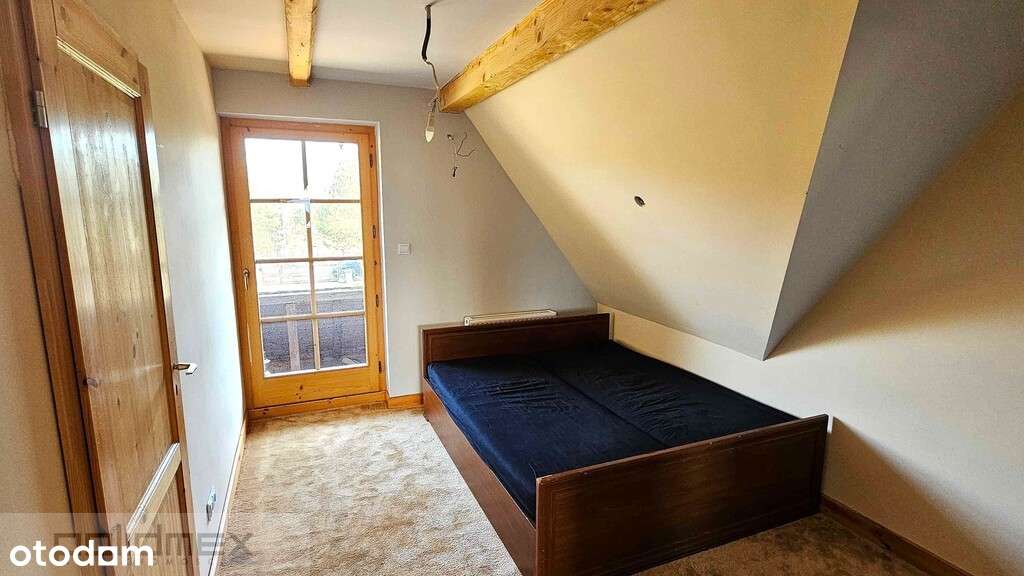 Dom z bala, gotowy do zamieszkania.-11