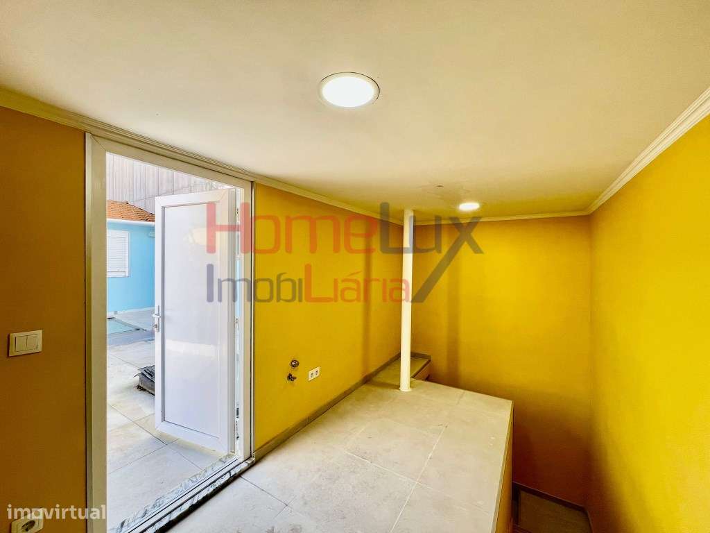 Moradia T4+1 em São Roque-17